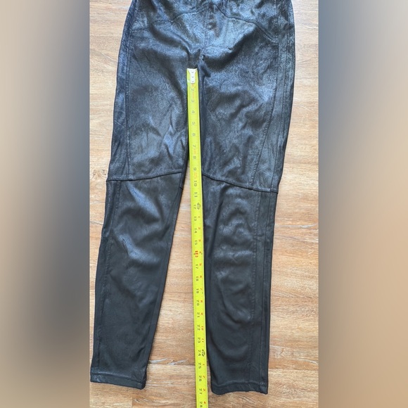 Free People - Picture 5 of 6